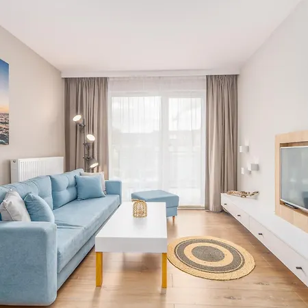 Apartment Bel Mare With Parking By Renters Miedzyzdroje