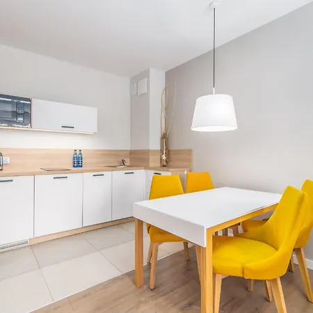 Bel Mare With Parking By Renters Apartment *